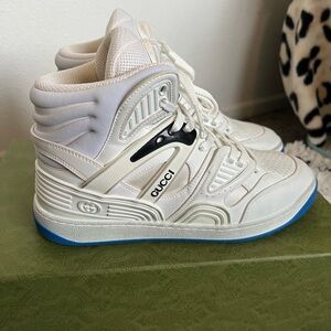 Authentic Gucci Basket Sneakers (Wms 9)